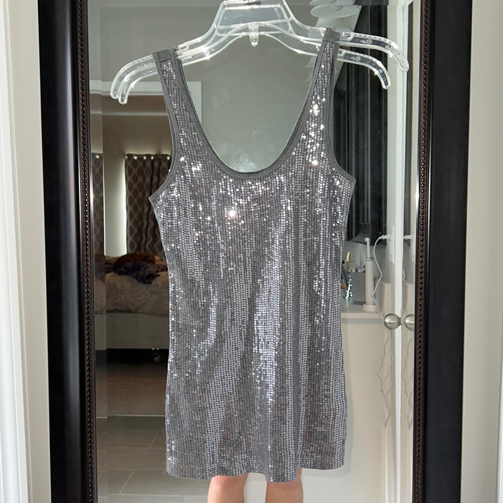 Sexy basic sequin tank top